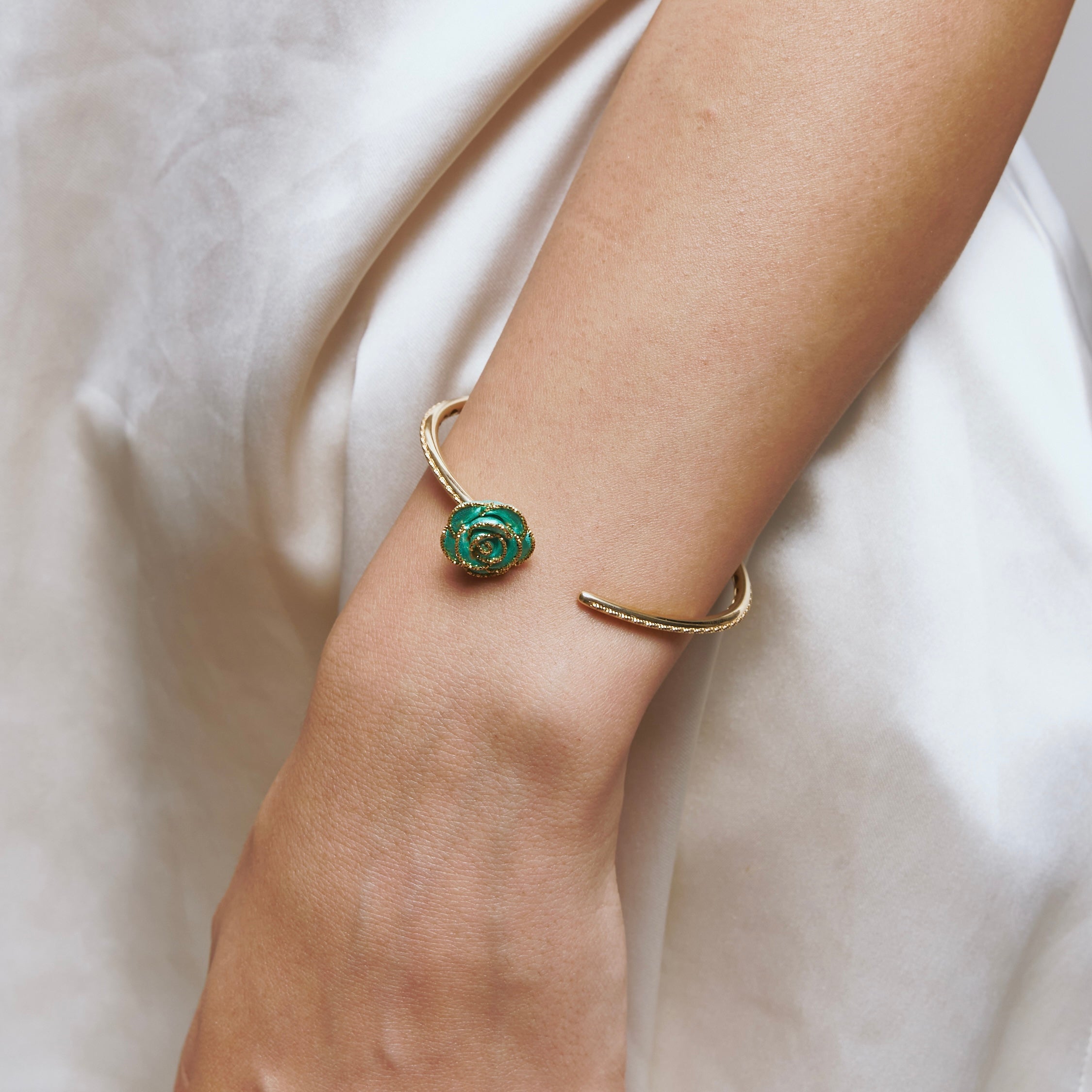 SULTANA BLOOM BANGLE